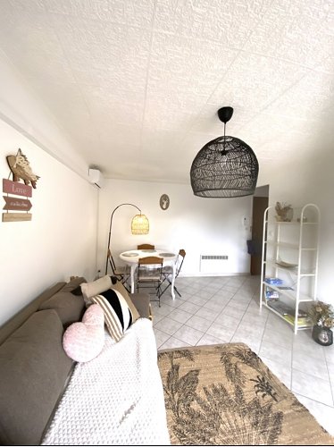 Appartement - SIX FOURS LES PLAGES