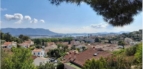 Maison-Villa - LA SEYNE SUR MER