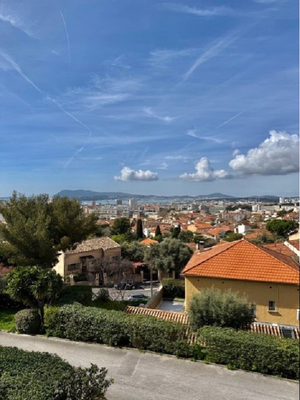 Appartement - TOULON LOUBIERE