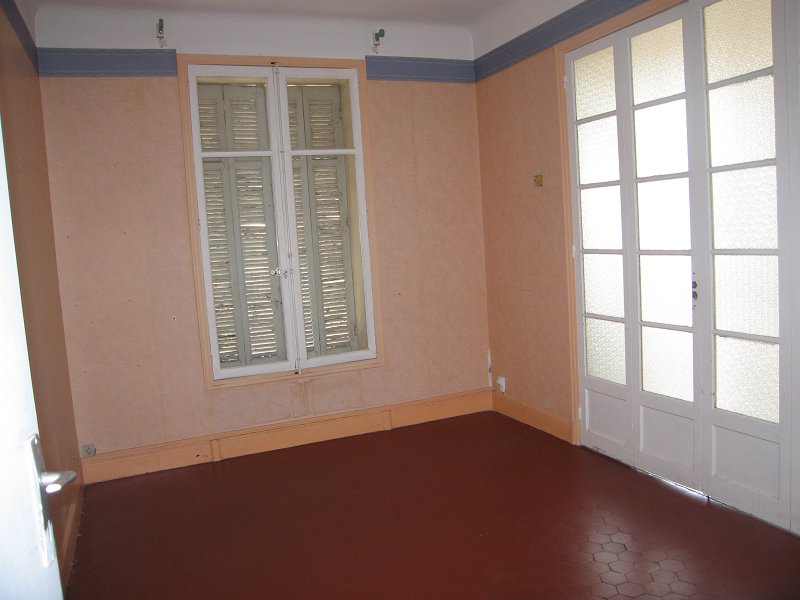 Appartement - TOULON ST ROCH