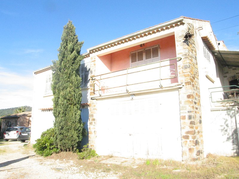 Maison-Villa - BORMES LES MIMOSAS